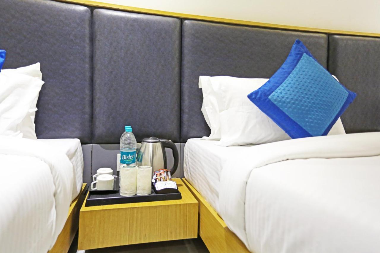 Apple - Near Delhi Airport With Free Airport Transsfer Hotel New Delhi